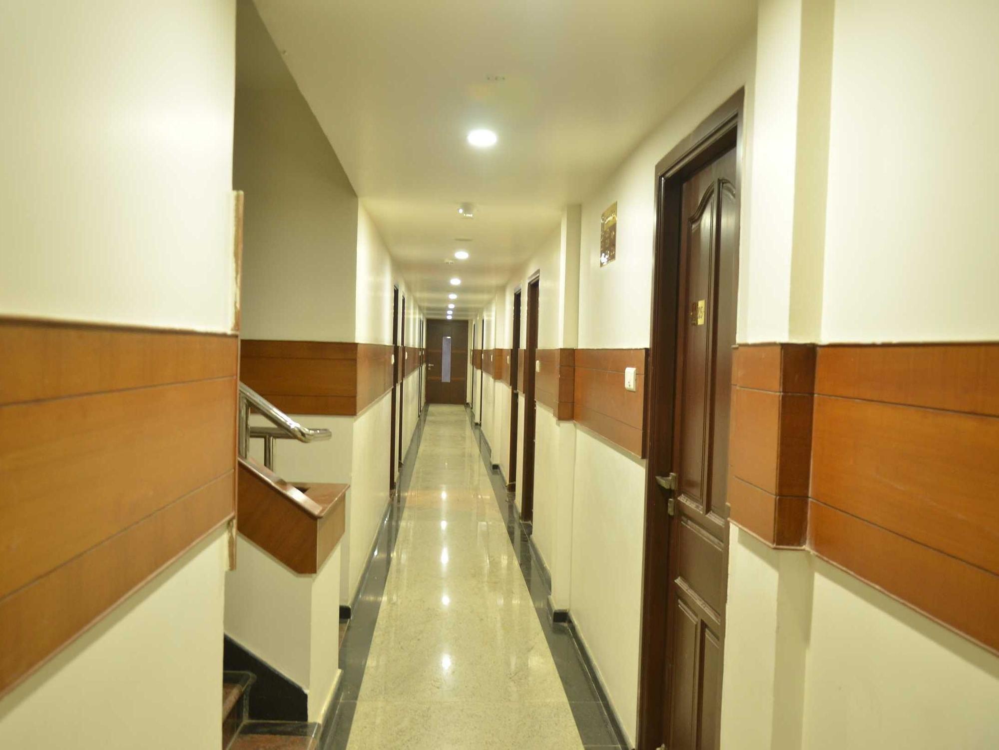 Hotel Sanu International Nāmakkal Exterior foto