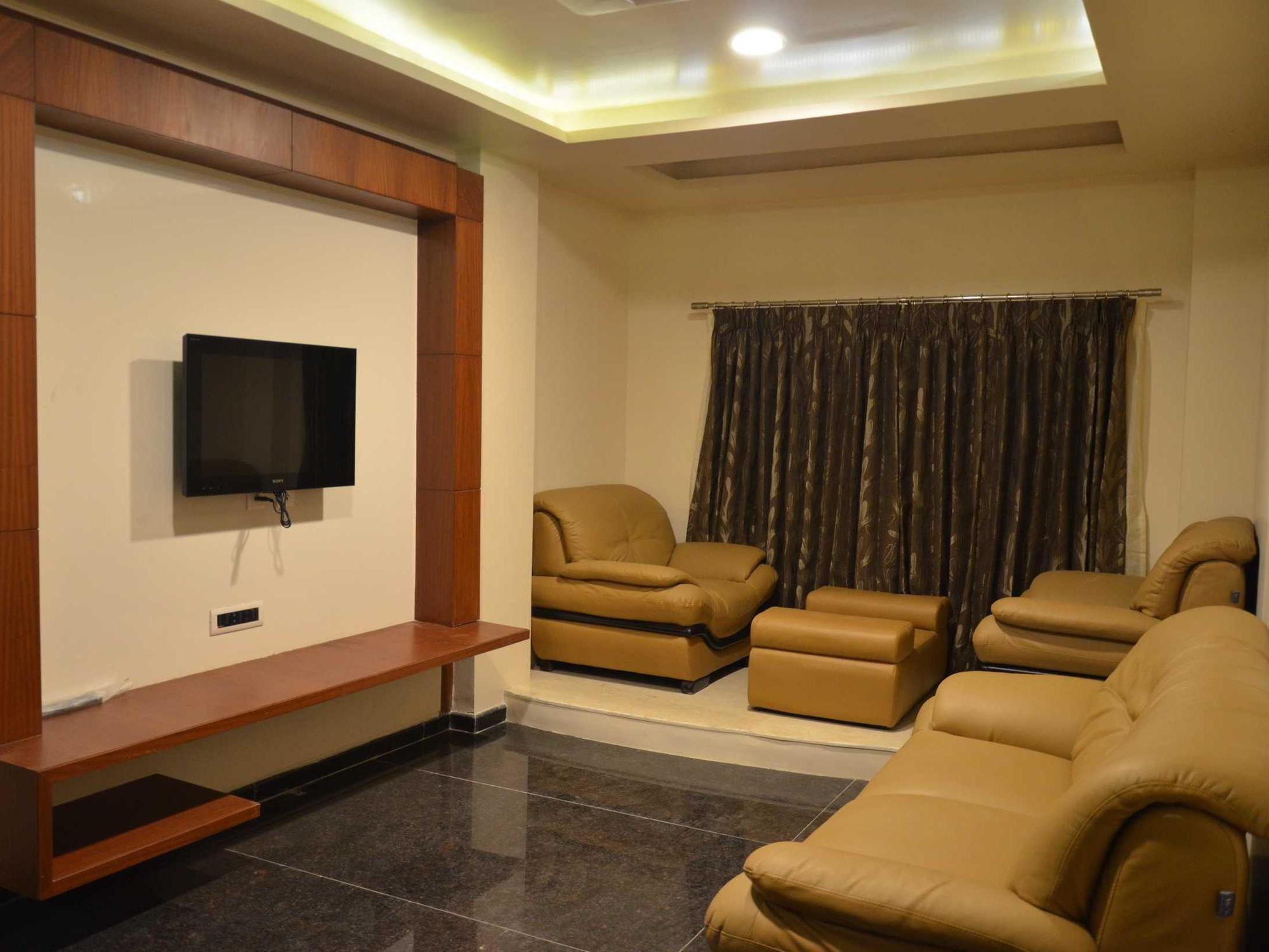 Hotel Sanu International Nāmakkal Exterior foto