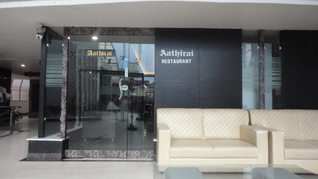 Hotel Sanu International Nāmakkal Exterior foto